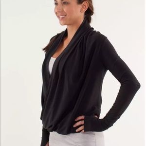 Lululemon Iconic Wrap - Black, Newest Release sz 4